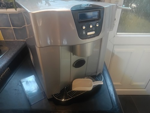 Vonshef ice maker - ice,