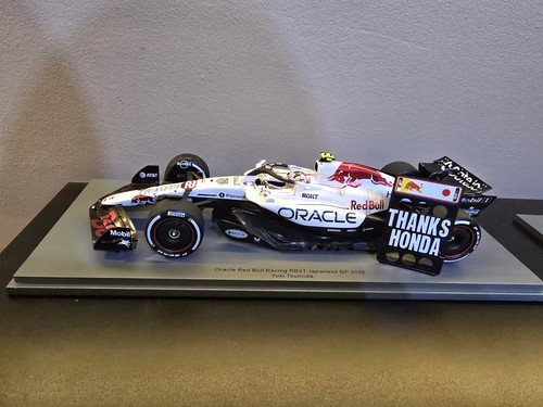 Spark formula 1 model - 1/18,