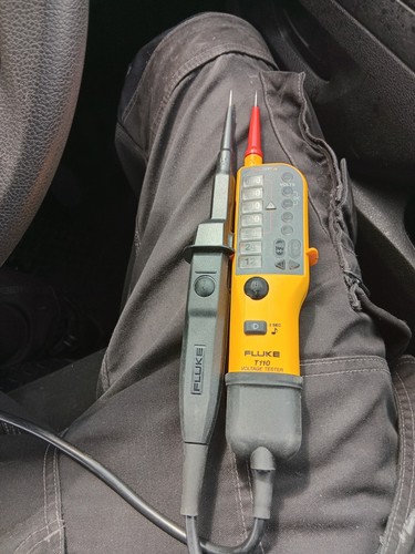 Fluke t110 two pole voltage - fluke, two-pole