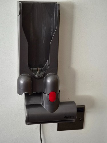 Dyson v11 charger wall - charger,
