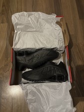 Nike Shox R4 Black UK 6 EU 40