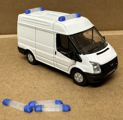 Scale clear blue beacon - 1/76,