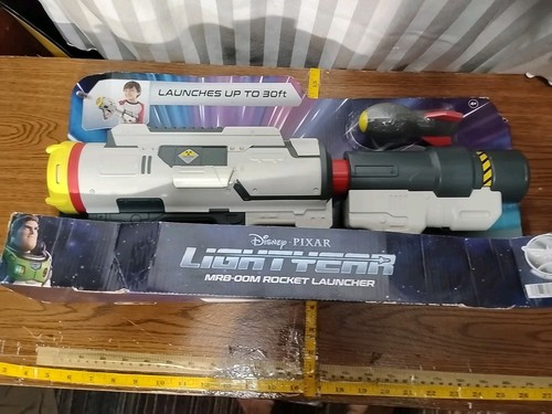 Disney pixar lightyear mr8 00m - disney,