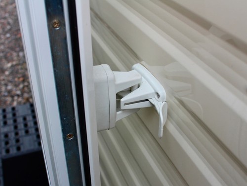 Static caravan door clip catch - caravan,