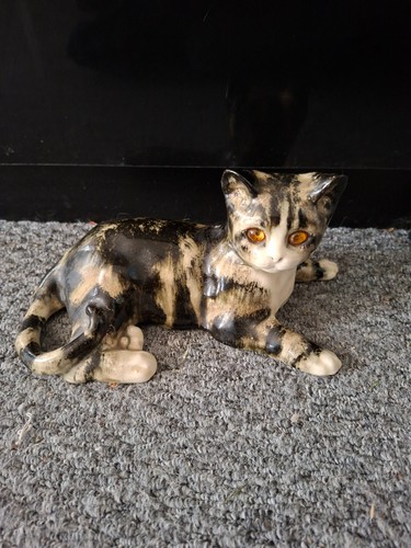 Winstanley cat size 22xcm - 22xcm, x
