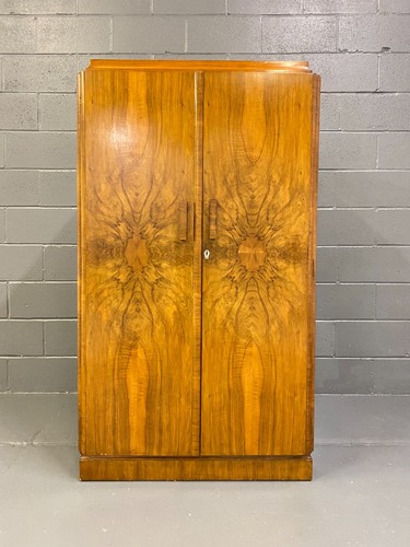 Lovely antique burr walnut - lovely,