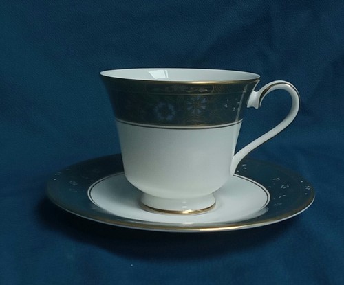 Royal doulton carlyle tea - royal,