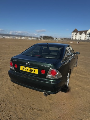 Lexus is200 breaking - lexus,