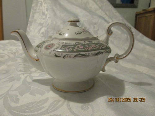 Paragon china mayfair pattern - paragon,