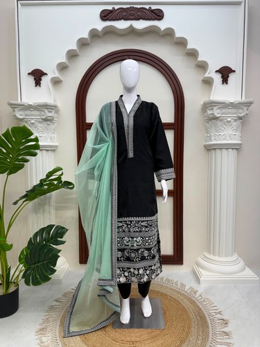 Pakistani dress salwar kameez - pakistani,