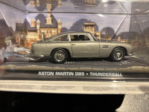 Aston martin db5 - martin,