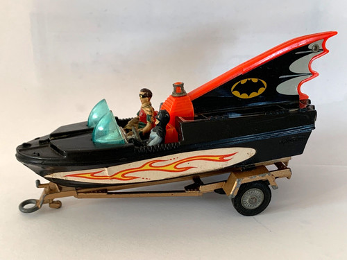 Corgi 107 batboat - corgi,