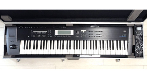 Korg triton synthesizer - triton,