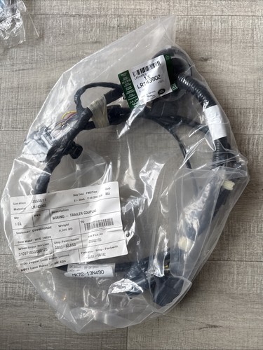 Genuine land rover - land, lr143902