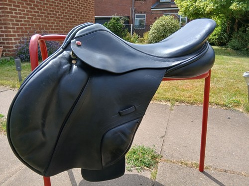 Albion jump medium - 17.5,
