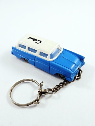 Opel caravan keychain - opel,