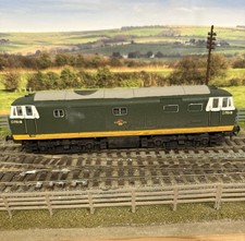 Hornby Hymek Class 35 Diesel