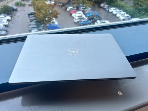 Dell latitude 7300 laptop - dell,