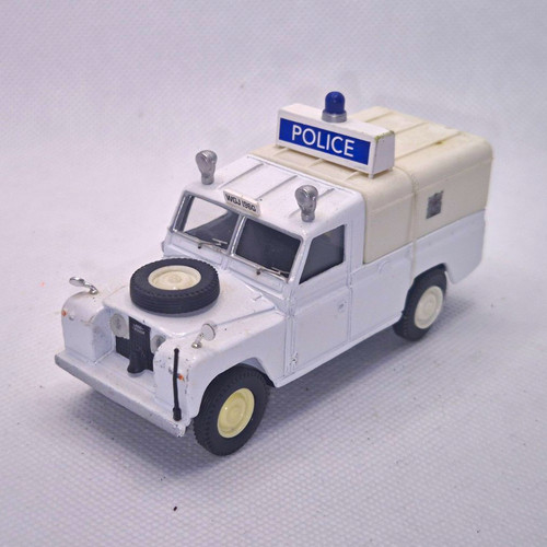 Land rover police accident - police,