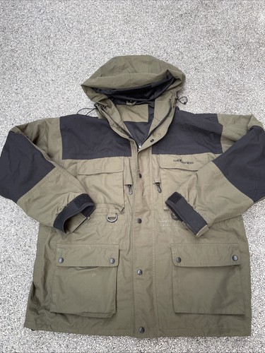 Mens large daiwa wilderness - large,