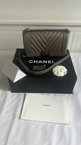 Box chanel boy - in, medium