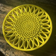 Vintage 8" Kitchen Footed Trivet Yellow Painted Cast Iron Round Floral Abstract
