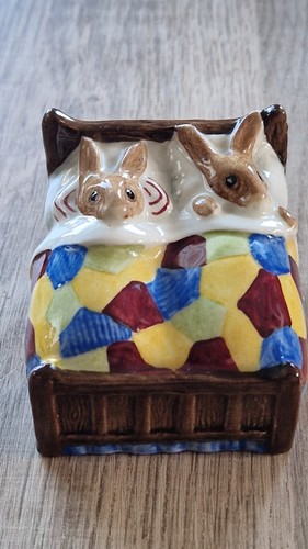 Royal doulton bunnykins - royal, sleep