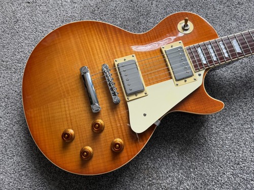 Tokai love rock - love, les