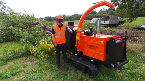 Timberwolf tracked chipper and - tracked,