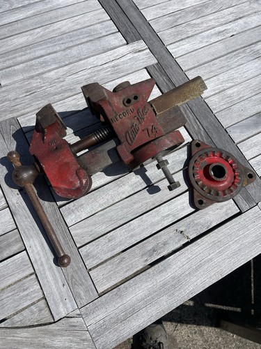 Record auto vice swivel - no.,