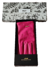 “PAUL COSTELLOE” DEEP PINK LEATHER GOLD STUDDED GLOVES - SIZE M / L – BNIB!!!