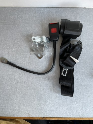 Rear seatbelt split - rear,