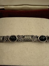 Gorgeous 925 Solid Silver Damask Art  Bracelet With Black Onyx And Marcasite