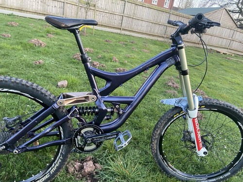 Specialized demo look - demo, 8