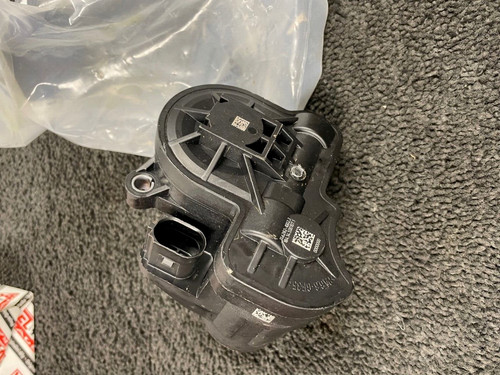 Rear electric brake caliper - rear,