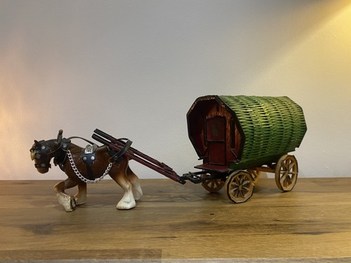 Vintage wooden gypsy caravan - vintage,