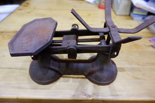 Vintage cast iron - cast,