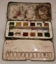 Antique Reeves Water Colour Paint Box. Collector's item. Paints 