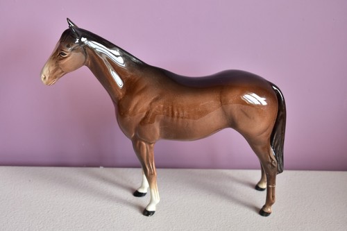 Beswick horse damaged - horse, damaged.