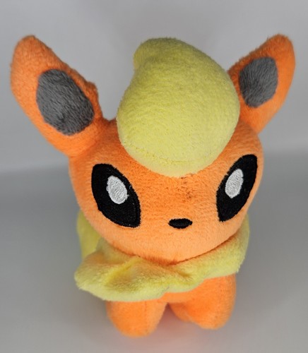 Flareon pokemon center plush - flareon,