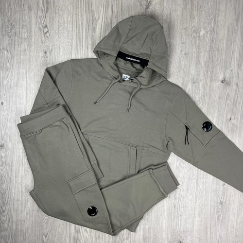 Company raised fleece - cp,