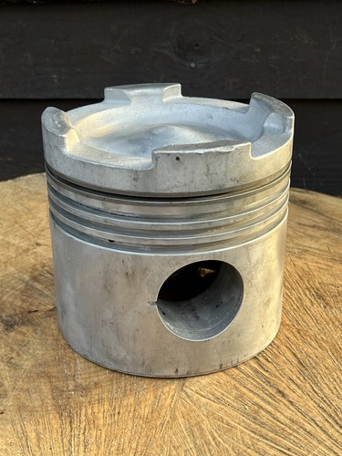 Super large piston - super, from