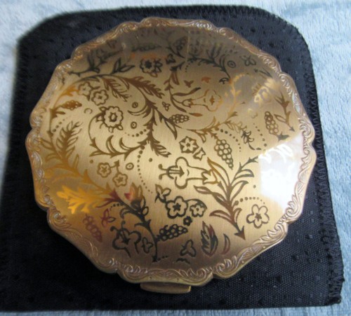 Vintage stratton powder - vintage,