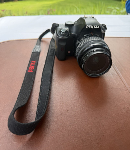 Pentax black digital - k-m,
