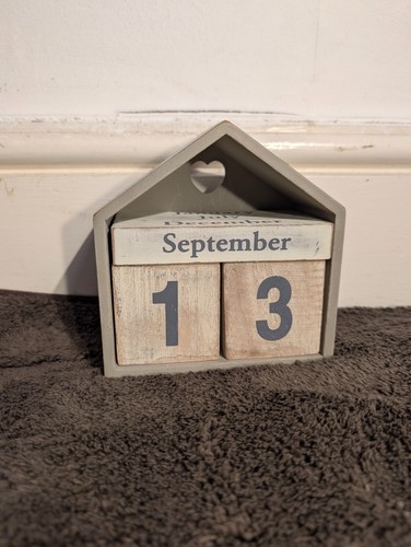 Vintage wooden perpetual block - wooden,