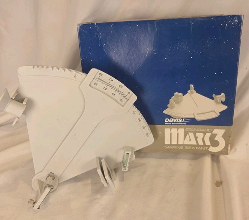 Davis instruments mark - davis,