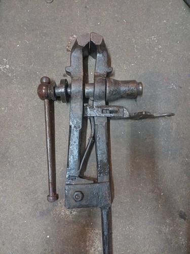 Black smith vice - smith,