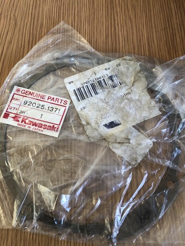 92025 1371 genuine kawasaki - 92025-1371,