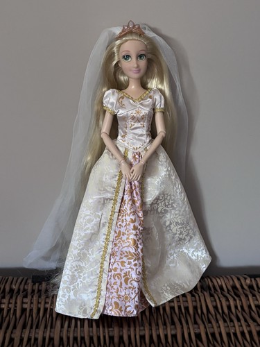 Disney store tangled - disney,