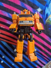 Transformers Earthrise War for Cybertron Autobot Grapple Action Figure Deluxe